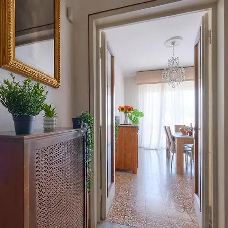 Esclusivo Appartamento Fiorentino 120MQ Netflix, Ac-2