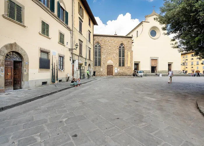 Piazza Santo Spirito Appartamento con 2 Camere Matrimoniali